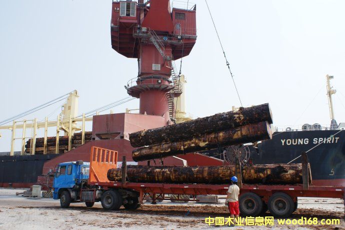 ���Ҹ�ľ���Ј��^�죺ľ�ĳɽ����c(di��n)����ȥ��滯����ü��